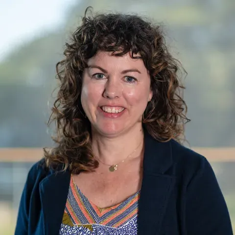 Headshot of Alicia Peters